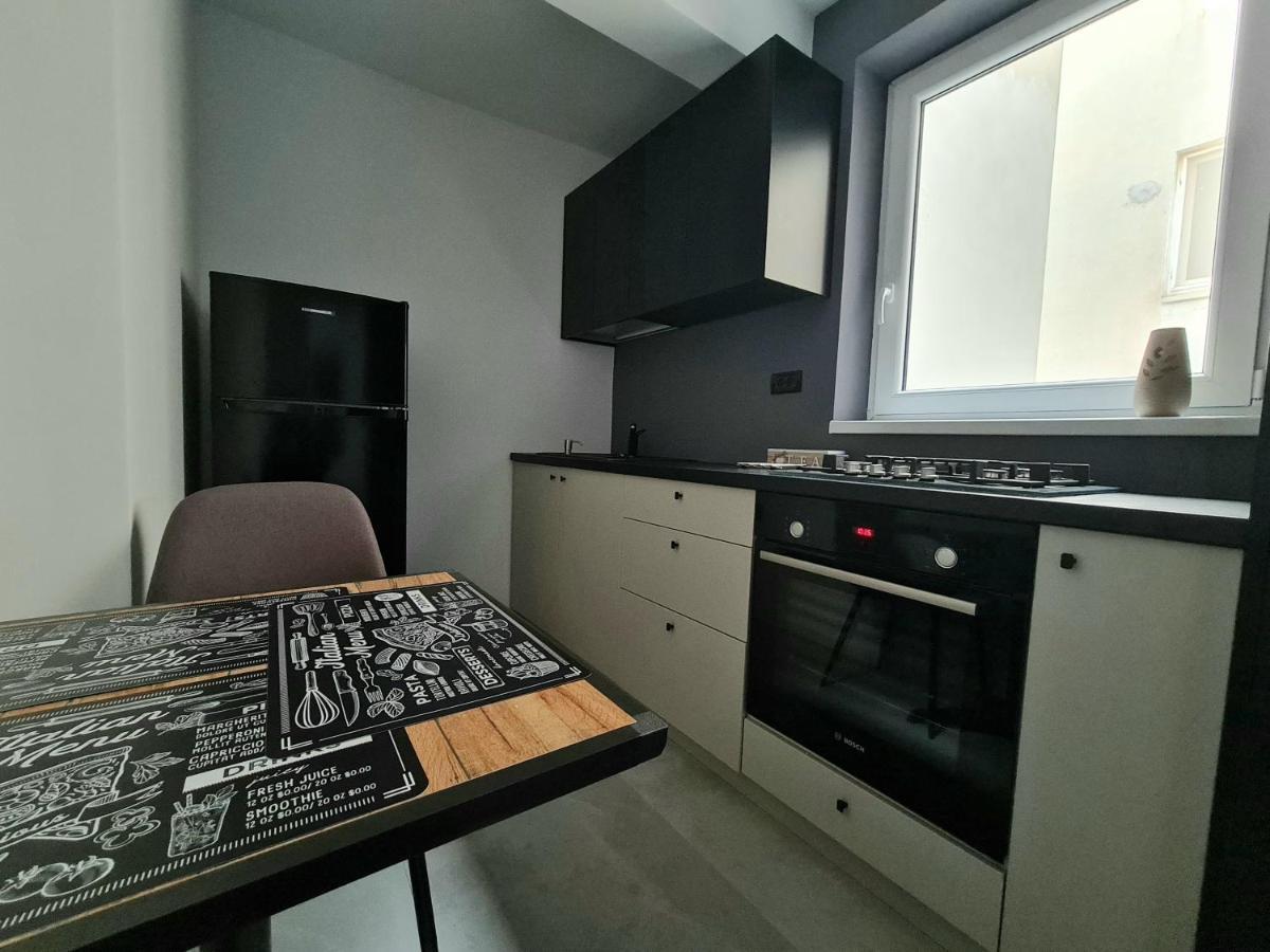 Dolphin Apartment Near Neversea Beach Constanţa Esterno foto